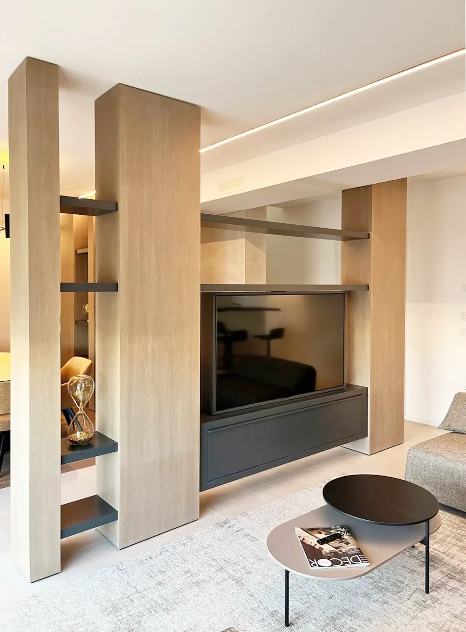 Premium penthouse in Cagliari — Via Della Pineta, vertical interior detail, designed by Gatti/Piu (photo 3)