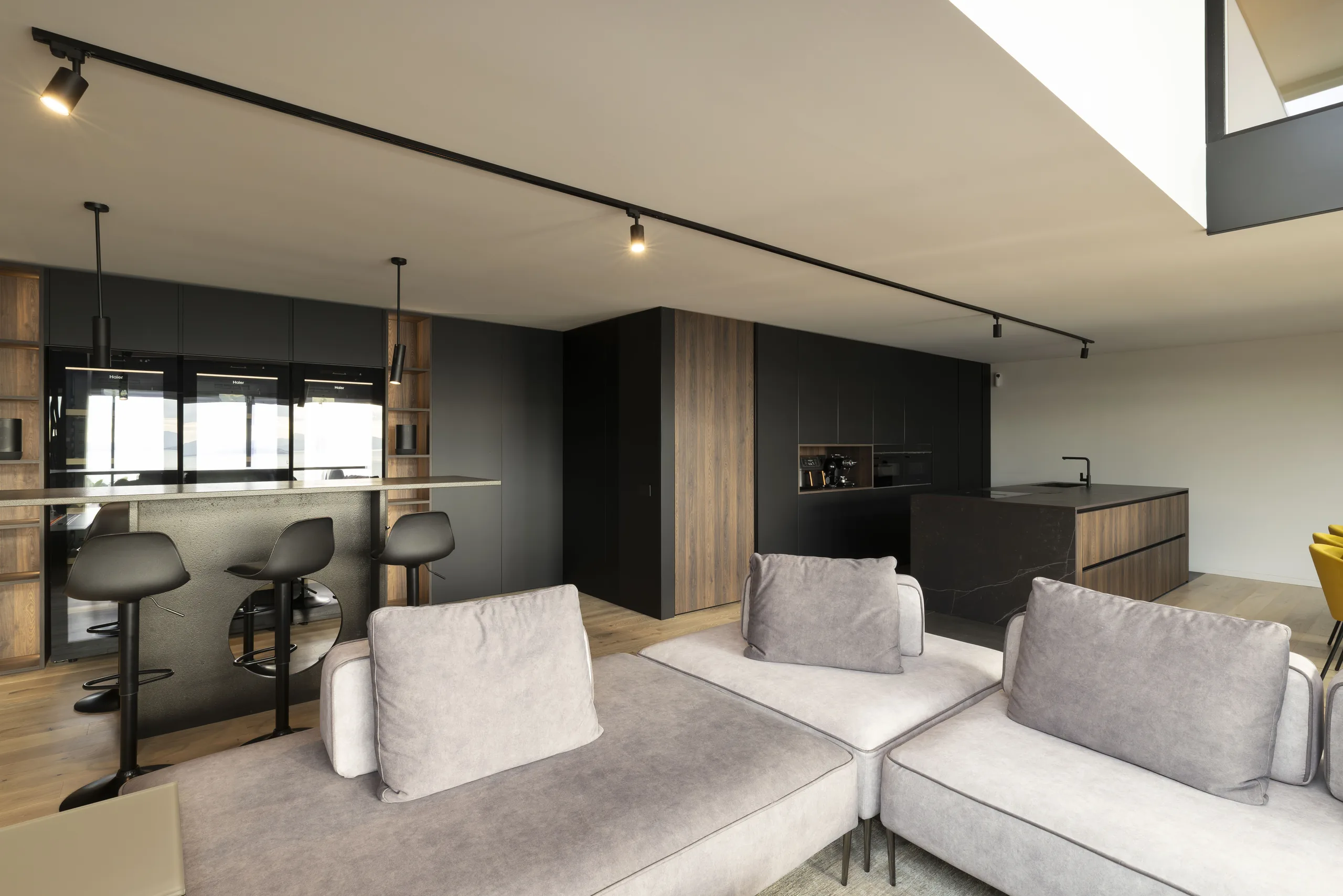 Luxury villa in Quartu Sant'Elena — TM2, view of the spaces, designed by Gatti/Piu (photo 11)